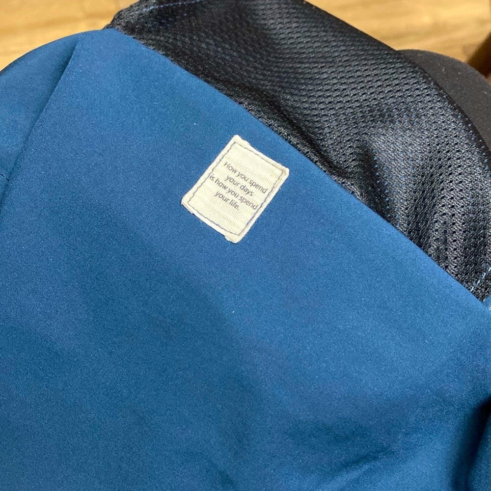 Vuori Banks Short 5" Athletic Shorts - Picture 7 of 7